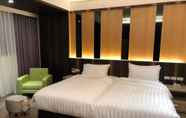 Bedroom 2 Lantan Moonlight Hotel