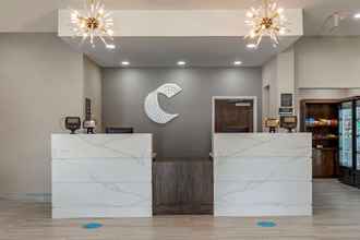 Lobby 4 Comfort Suites Greenville Airport