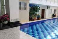 Swimming Pool Hotel Santa Maria Real