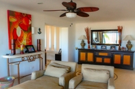 Common Space Maax Cay Luxury Ocean Front Villa