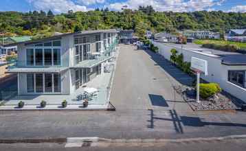 Exterior 4 Kaikoura Waterfront Apartments