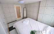 Bedroom 3 AMS Hiragishi 11 403