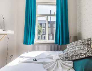 Kamar Tidur 2 My City Chic St. Pancras Apartment