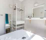 Kamar Tidur 4 My City Chic St. Pancras Apartment