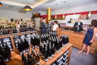 Bar, Kafe, dan Lounge Vinotel Schreieck