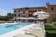 Swimming Pool Boutique Hotel Villa Zoppi