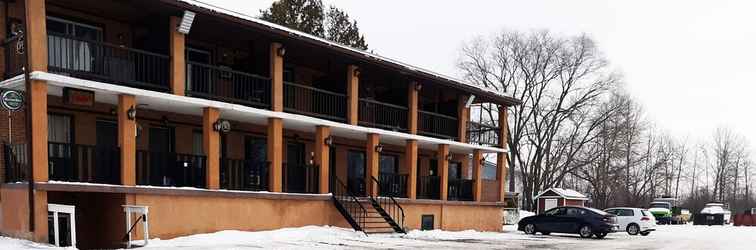 Exterior Hotel Beaverton ON - Lake Simcoe