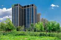 ภายนอกอาคาร Holiday Inn Express Urumqi Station, an IHG Hotel