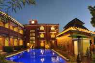 Kolam Renang Golden Classic Hotel Bagan