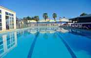 Swimming Pool 2 Camping Club Sunissim Le Trianon