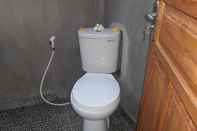 Toilet Kamar Taman Menjangan Homestay