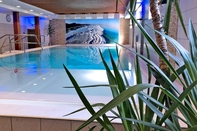 Swimming Pool Tomesa Fachklinik und Gesundheitszentrum