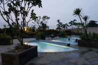 Swimming Pool Apartemen Margonda Residence 4 & 5 by Liza