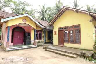 Luar Bangunan 4 Kasmiyem Homestay