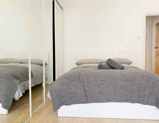 Kamar Tidur 2 20 Forest Drive West Apartments