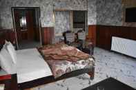 Bilik Tidur Al-Qamar Hotel Murree