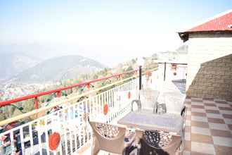 Phòng ngủ 4 Al-Qamar Hotel Murree