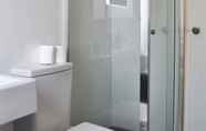 In-room Bathroom 5 Light And Airy 2 Bedroom North Bondi Apartment