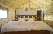 Bilik Tidur 3 Sky Blue Desert Camp Jaisalmer