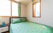 Kamar Tidur 4 Hoony Guesthouse - Hostel