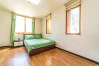 Kamar Tidur Hoony Guesthouse - Hostel