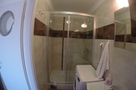 In-room Bathroom Apartments Istarska - Adults Only