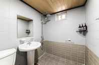 Toilet Kamar K9 Motel