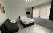 Kamar Tidur 4 Citymax Aldgate Studios