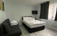 Kamar Tidur 2 Citymax Aldgate Studios