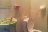 Toilet Kamar Bamboo Homestay