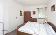 Kamar Tidur 4 Holiday Home in Altenfeld With Private Garden, Terrace, BBQ