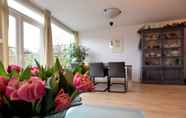 ล็อบบี้ 2 Nice Holiday Home in Voorburg Near the Sea