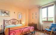 Kamar Tidur 7 Luring Villa in Tuscany Hills With Barbecue