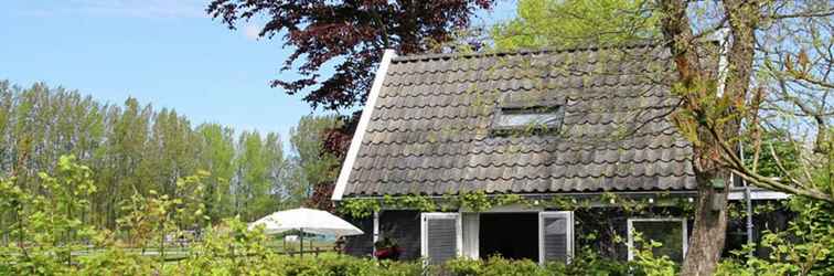 Exterior Peacefule Holiday Home for 2 People in Heiloo near Egmond