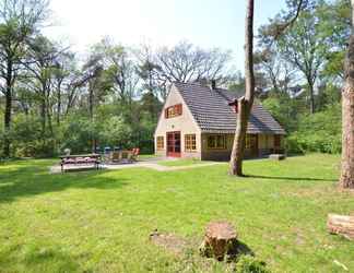 ภายนอกอาคาร 2 Cozy Holiday Home near Forest in Zuidwolde