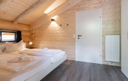 Kamar Tidur 2 Lovely Chalet With Lush Green View in Carinthia