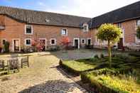 Exterior Nice Apartments in a Monumental Square Farm