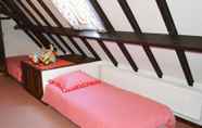 Bedroom 6 Beautiful Farmhouse in Beveren-aan-den-ijzer With Terrace