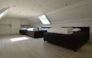 Kamar Tidur 4 Luxurious Country House in Flemish Ardennes With 2 Ponds