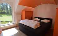 Kamar Tidur 3 Luxurious Country House in Flemish Ardennes With 2 Ponds