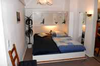 Kamar Tidur Spacious Holiday Home in Sommerfeld near Lake