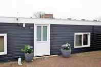 Exterior Beautiful Houseboat Terrace,jacuzzi,private Parking Bicycles 4 km From the Beach