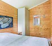 Bedroom 4 Finnish Chalet with Private Garden & Sauna near Veluwe