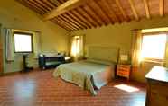 Kamar Tidur 6 Renovated old Farmhouse With Private Swimming Pool