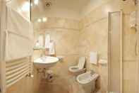 Toilet Kamar Camere Carli