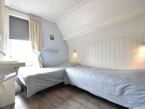 Bedroom 4 Detached Ouddorp Home with Enormous Garden near Beach