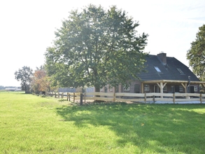 Exterior 4 Beautiful Holiday Farm in Holten With hot tub and Sauna