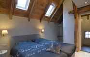 Bilik Tidur 6 Stylish Farmhouse in Nieuwleusen With Private Garden and Sauna