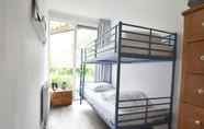 Kamar Tidur 4 Modern Holiday Home in Kollumerland c.a With Private Garden