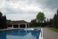 Swimming Pool Detached, Fully Equipped Chalet in Vechtdal near Ommen